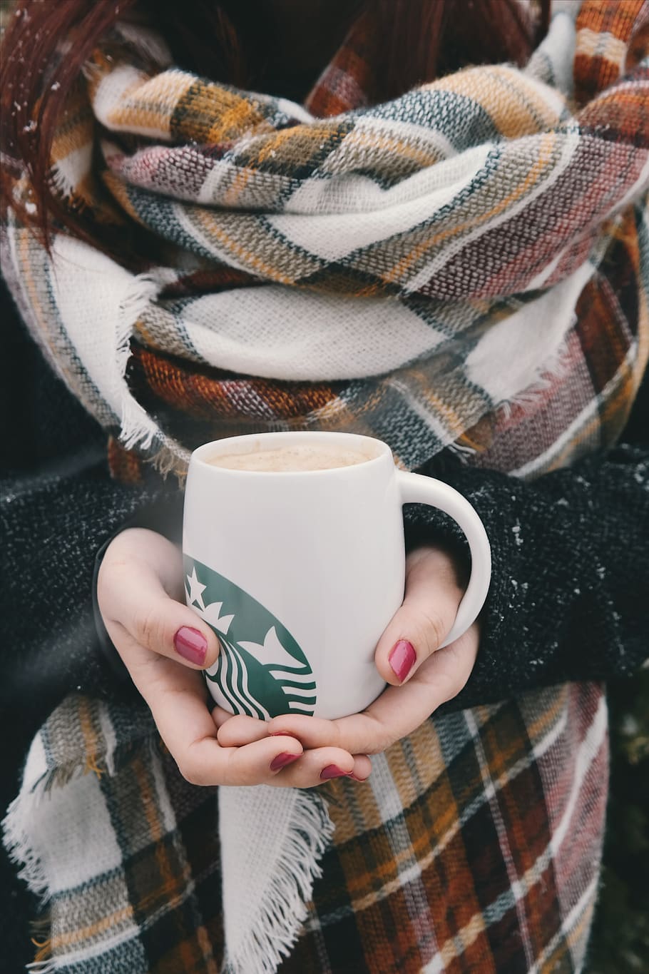 starbucks, coffee, hot, hands, red, manicure, cold, weather, scarf, holding