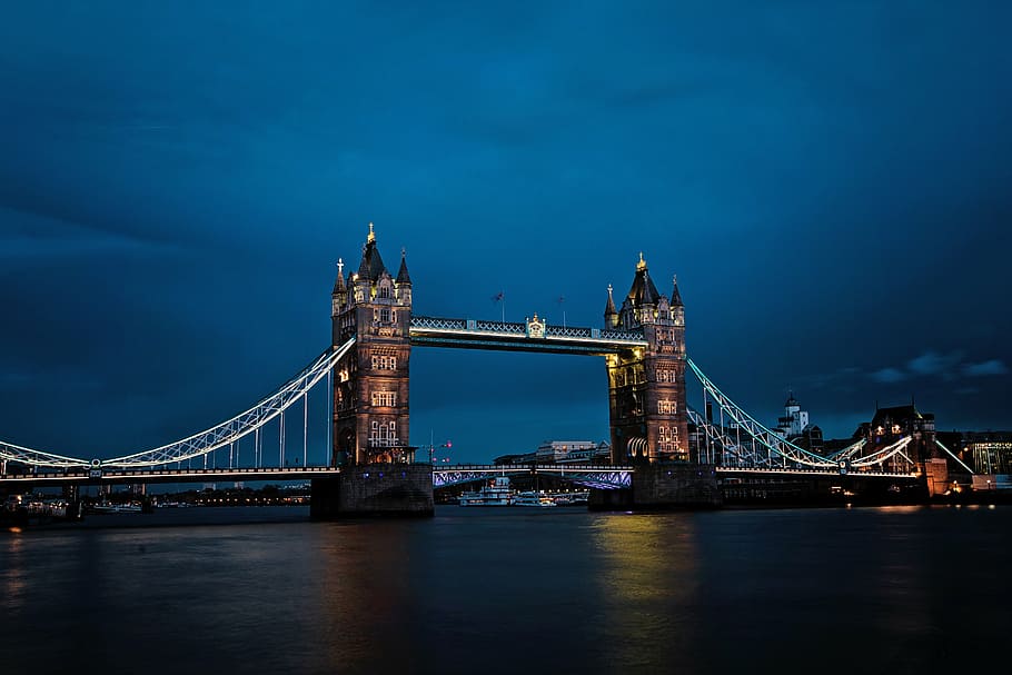 tower bridge, london, bridge, architecture, landmark, london, city, skyline, urban, travel, dark