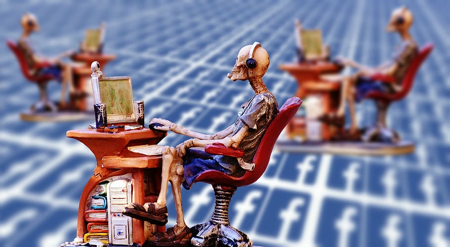 shallow, focus photo, skeleton, chair, miniature, decor, computer searches, internet, chat, monitor