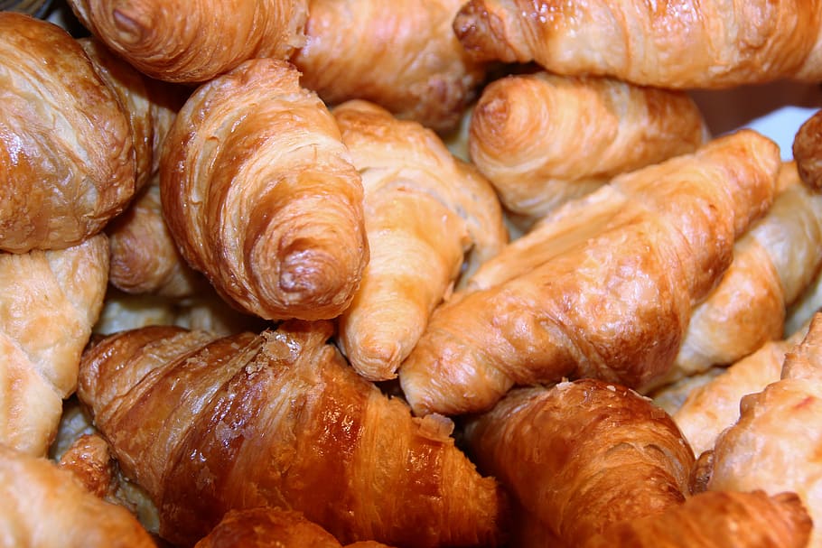 croissant breads, croissant, eat, food, bread products, baked goods, pastries, breakfast, benefit from, breakfast buffet