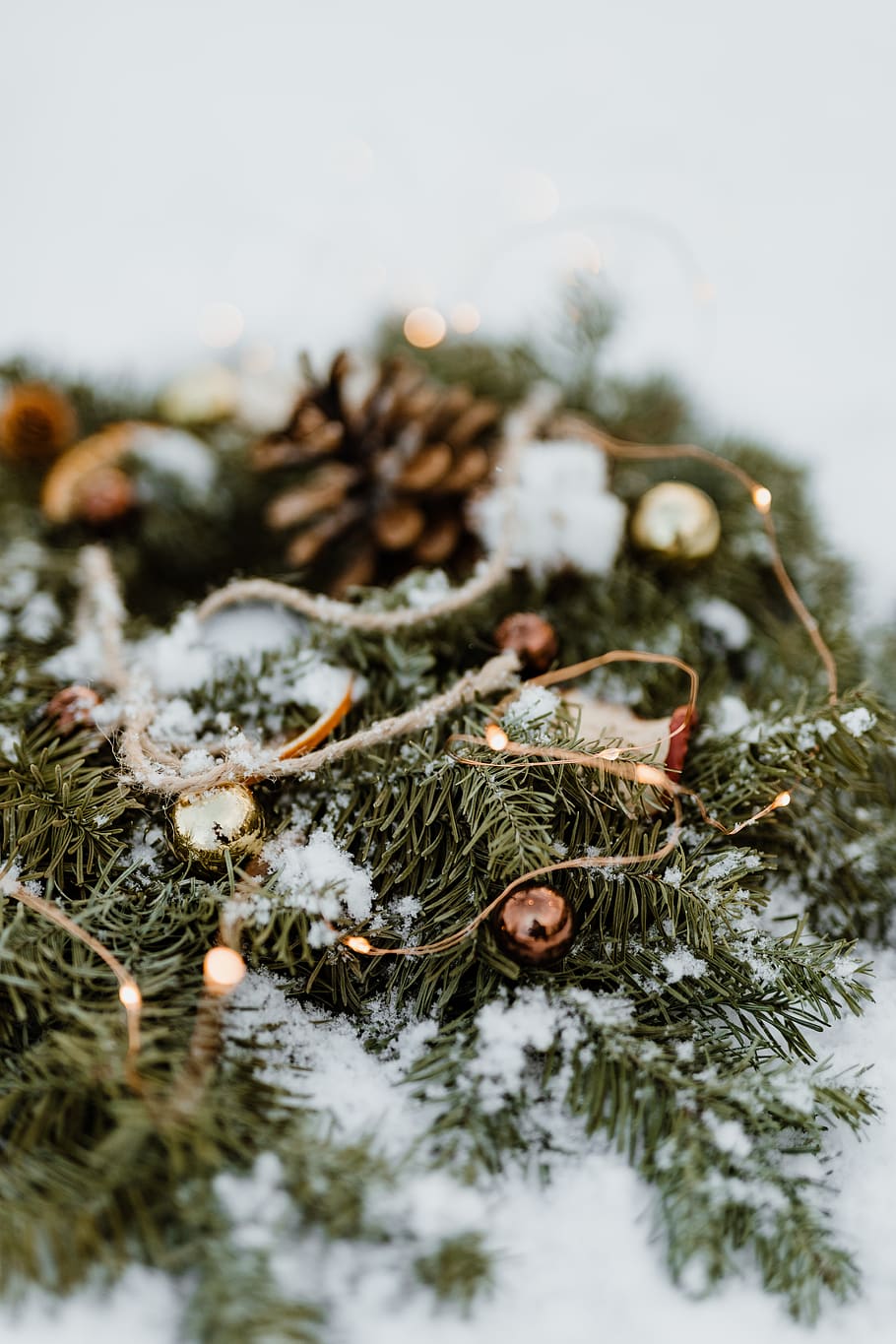 decoración, decoraciones, diciembre, nieve, invierno, guirnalda, árbol, enfoque selectivo, temperatura fría, planta