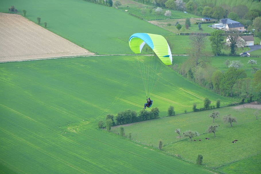 paragliding, sailing, wing yellow green, paraglider, flight, site clécy, normandy, suisse normande, leisure sports, fly