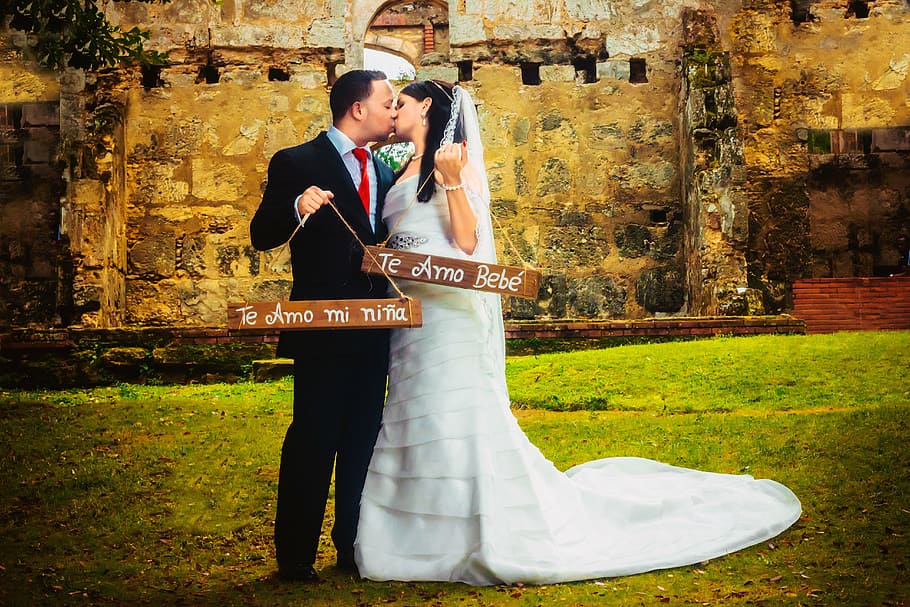 casamento, noivos, abraçando, beijo, emgombe, república, beijo dominicano, casado, cerimônia, nupcial