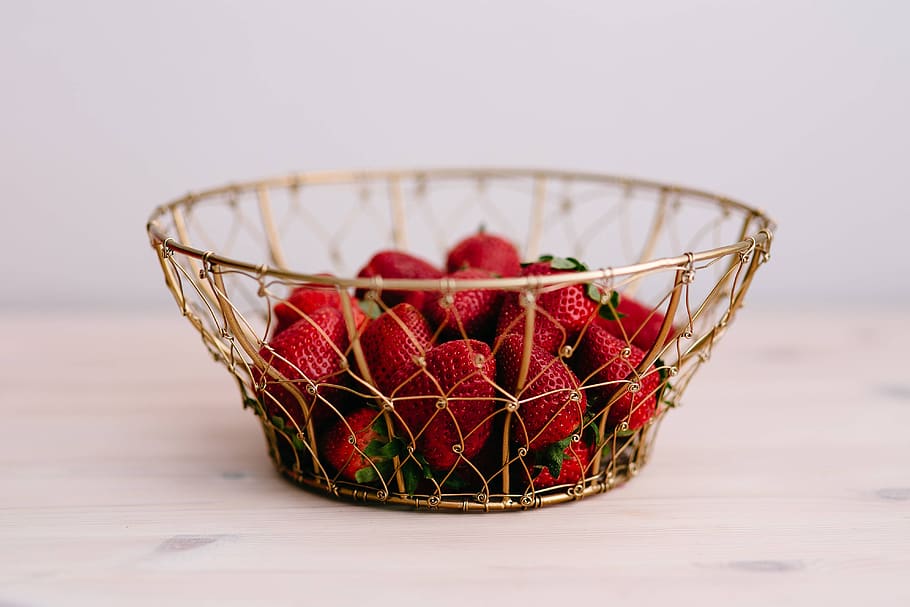 fruits, healthy, red, Fresh, Strawberries, close-up, still life, container, indoors, focus on foreground