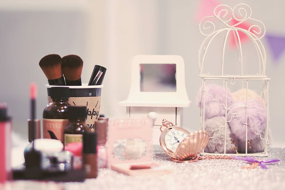 assorted cosmetic, cosmetic, decoration, beauty Product, no People, indoors, gift, home interior, old-fashioned, day