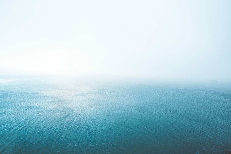 infinito, océano, azul, océano sin fin, niebla, calma, minimalismo, minimalista, naturaleza, espacio para texto