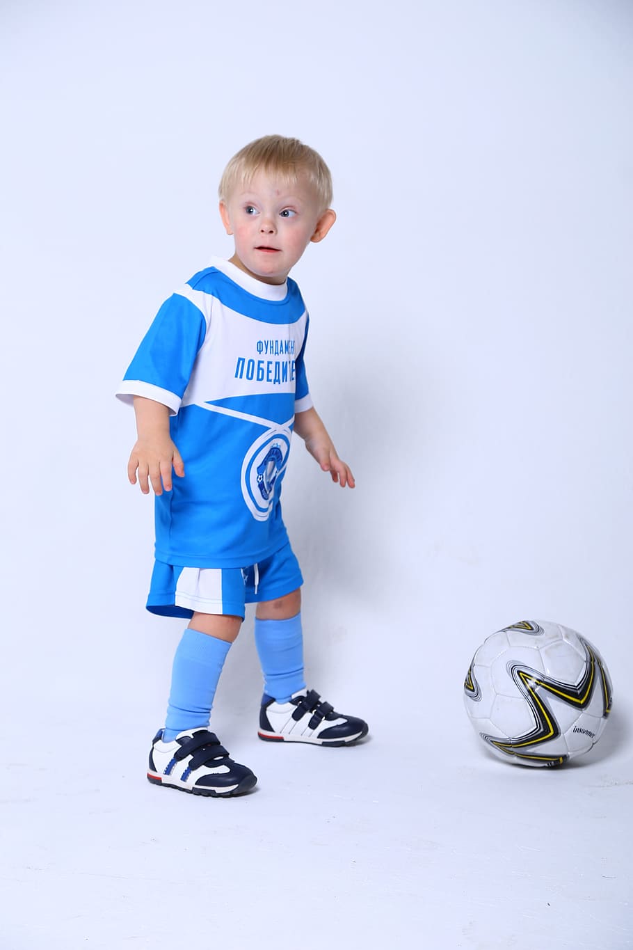 boy, blue, white, crew-neck shirt, soccer ball, kids, baby, sports, player, football