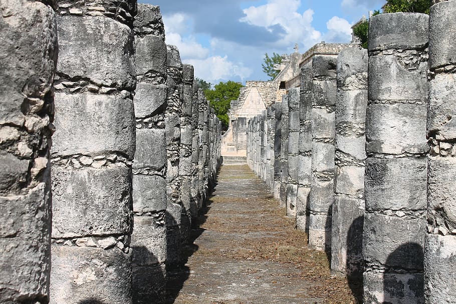 gris, hormigón, vía del pilar, méxico, maya, chichen itza, kukulcan, pilares, antigua, arquitectura