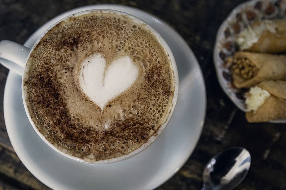 kopi dengan hati, Kopi, jantung, barista, caffe, caffe latte, caffelatte, kue, cappuccino, cokelat