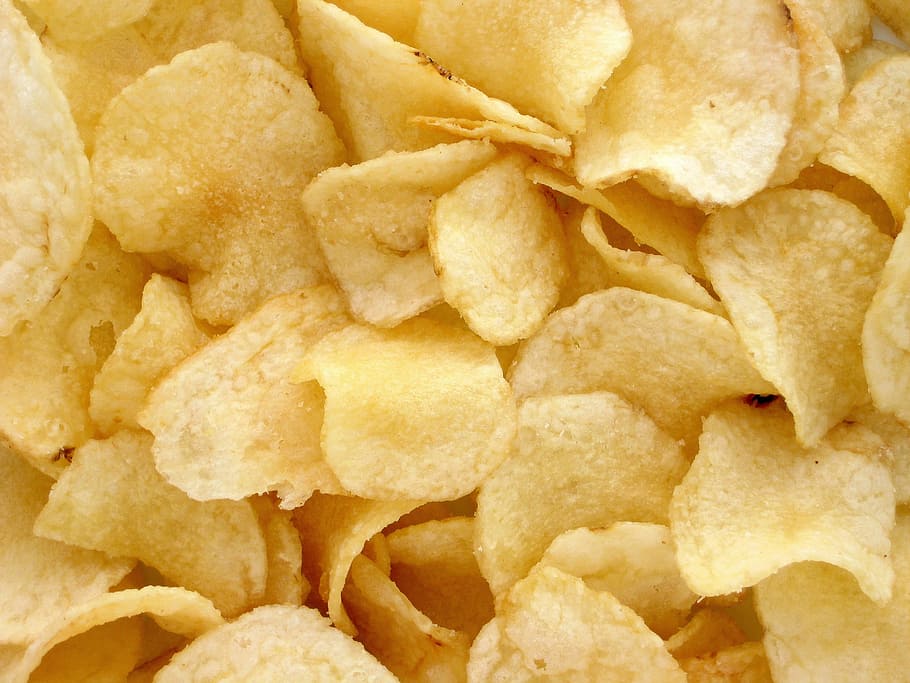 brown chips lot, chips potatoes, potatoes, kitchen, aperitif, food, power, texture, background, yellow