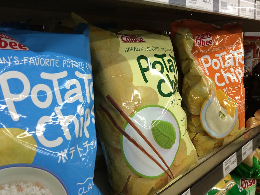 potato chips, snacks, grocery, food, editorial, retail, indoors, for sale, text, choice