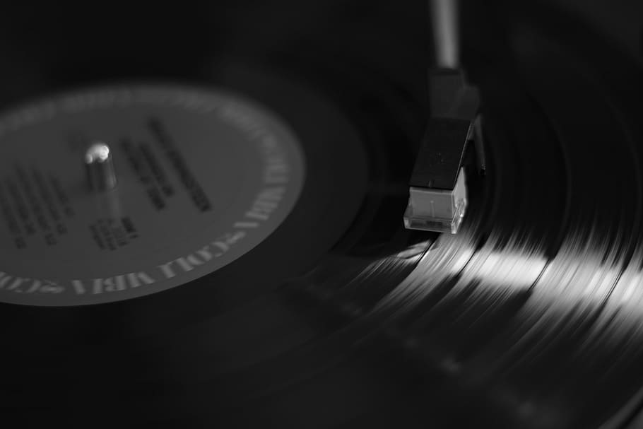 vinyl record, turntable, music, spinning, vinyl, play, arts culture and entertainment, record, close-up, retro styled