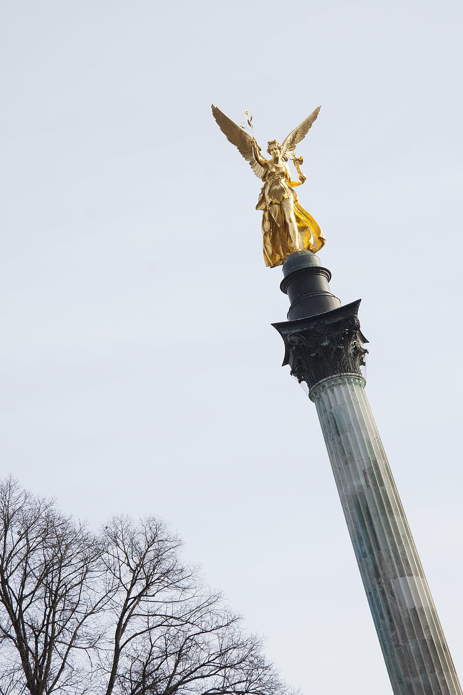statue, angel, gold, gilded, leaf gilded bronze, wing, pillar, corinthian style, monument, art