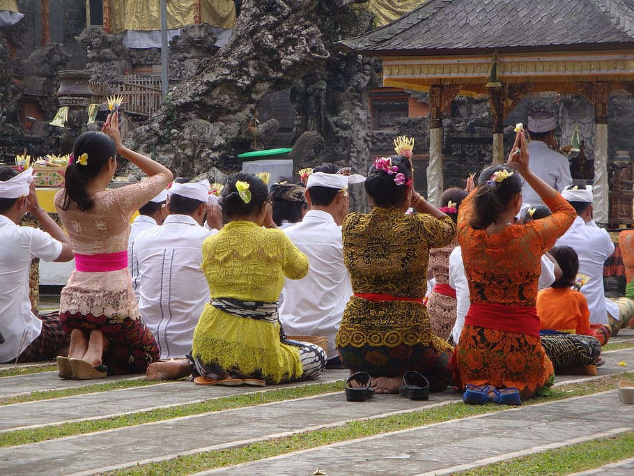 indonesia, bali, temple, religion, women, colorful, sacrifice, hinduism, travel, ritual