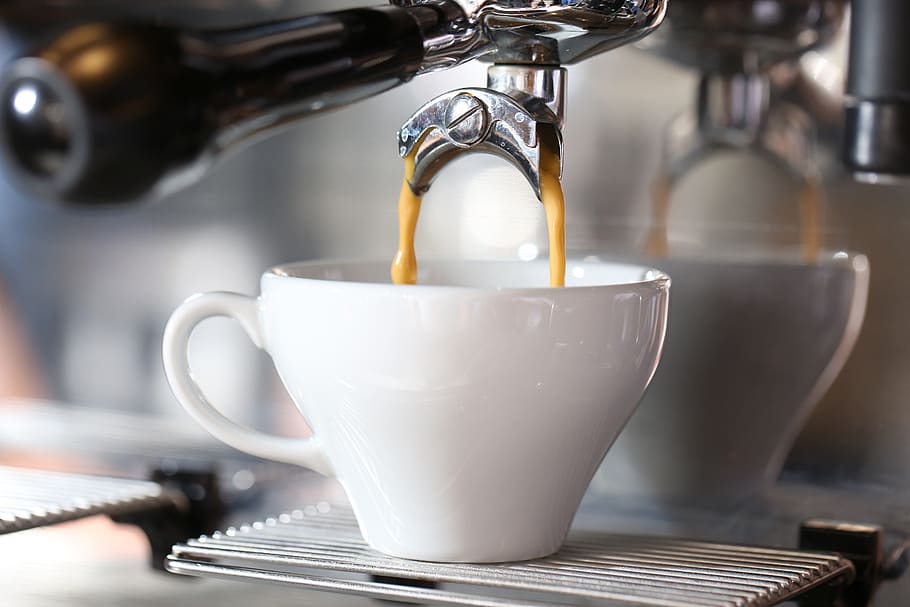 coffee, cappuccino, latte, espresso, americano, iced coffee, decaf, caffeinated coffee, barista, aftertaste