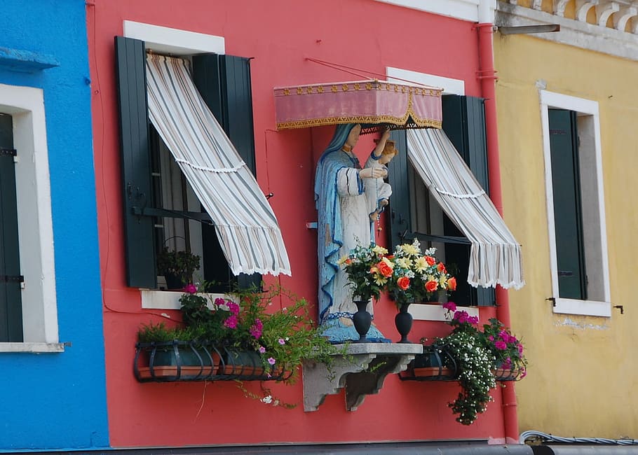Italy, Murano, Venice, Europe, Statue, catholic, window, pink, blue, romantic