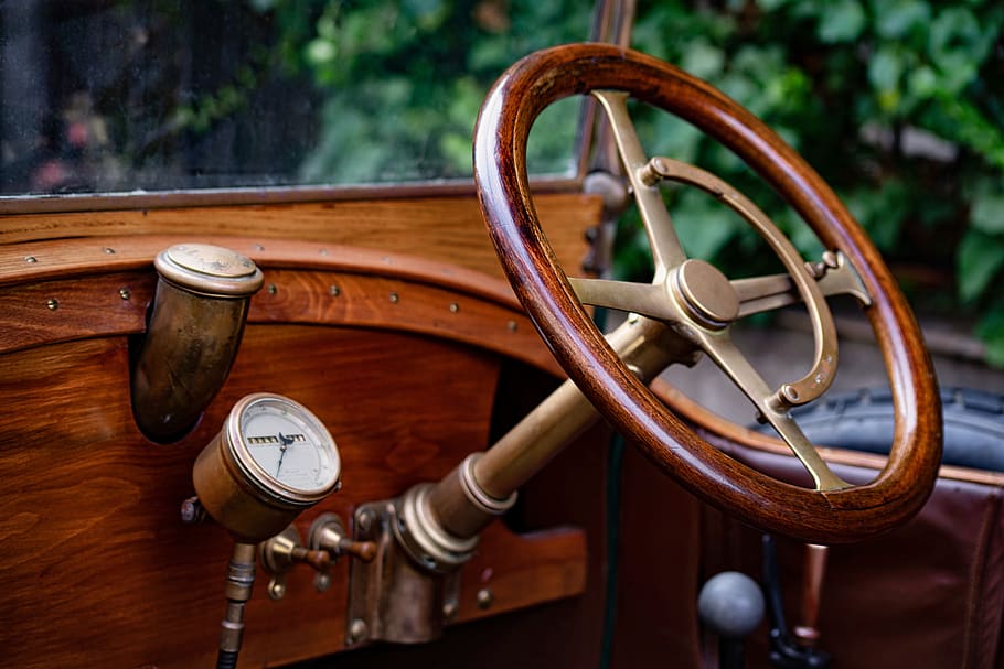 car, automobile, auto, steering wheel, dashboard, counter, wood, mahogany, old, antique
