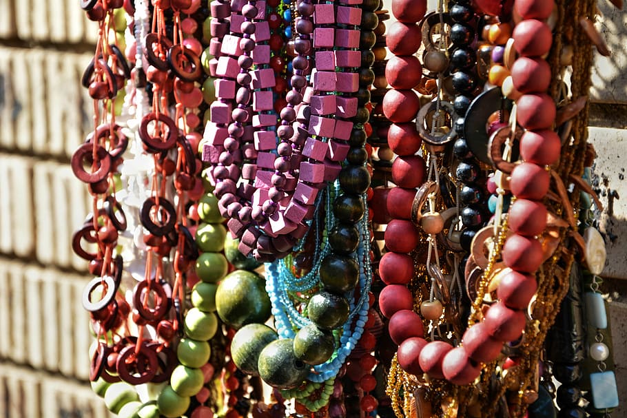wanita, banyak kalung manik-manik, manik-manik, renda leher, kerajinan tangan, pendapatan, kalung, perhiasan, gelang, gantung