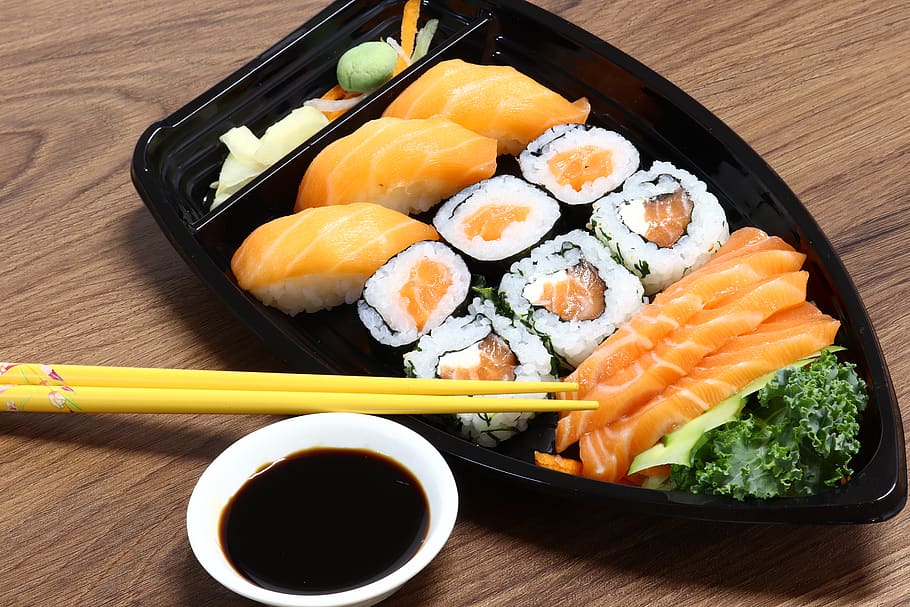 japan, sushi, fish, salmon, restaurant, healthy, lunch, wasabi, sashimi, seaweed