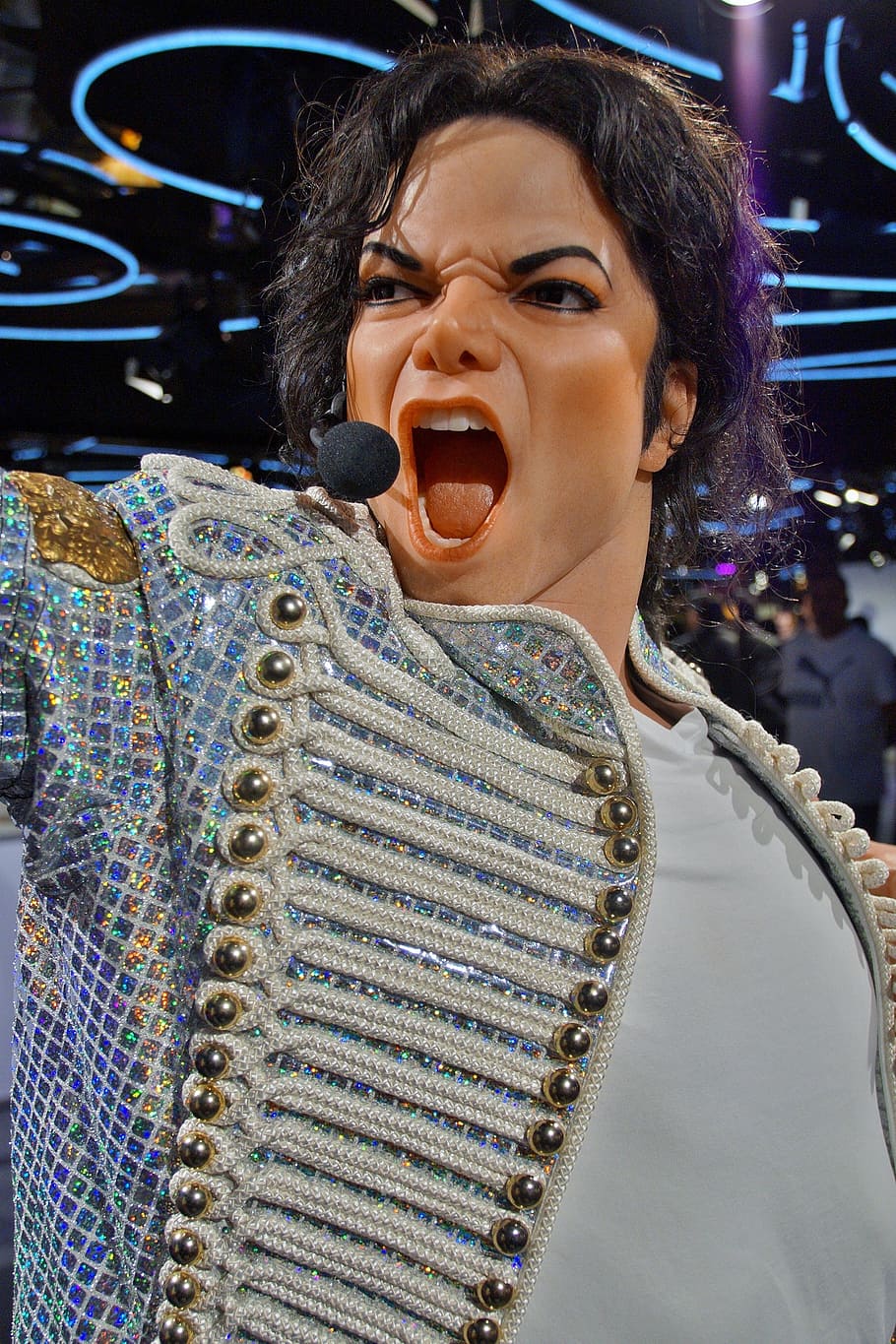 michael jackson wax statue, michael jackson, wax, the dummy, wax museum, grevin, singer, one person, mouth, mouth open