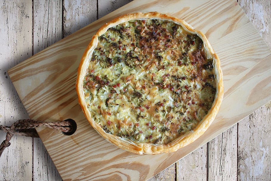 quiche, puff pastry, meal, tasty, broccoli, bacon, eat, kitchen, food and drink, food