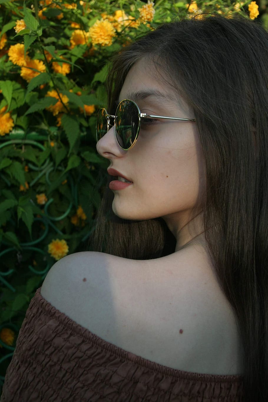 girl, sunset, glasses, seriousness, one person, young adult, young women, fashion, sunglasses, lifestyles