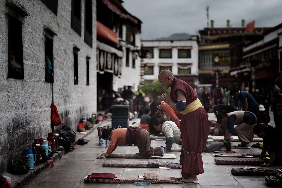 group, people, praying, outside, building, tibet, jokhang, temple, lhasa, tibetan