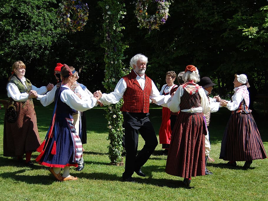 man, woman dancing, Folk-Dance, Folk Dance, Square Dance, dance, dancing, midsummer, sweden, cultures