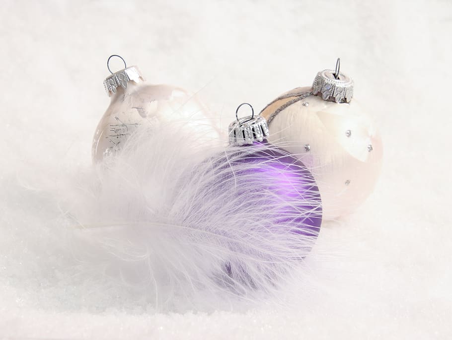 christbaumkugeln, decorações de natal, bolas de natal pastellfabe, creme, roxo, prata, branco, pena, romântico, decoração