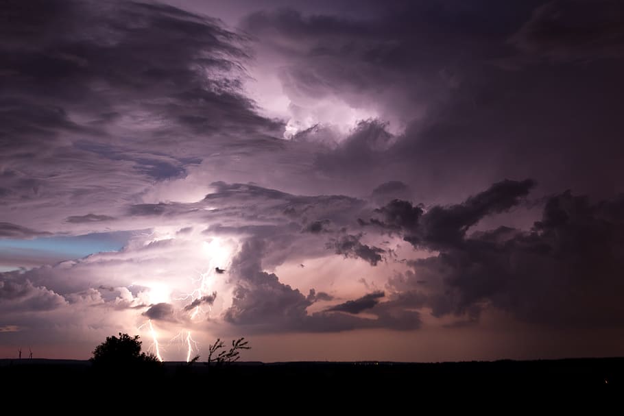 silhouette photo, lightning, nature, sky, thunderstorm, flash, lampshade, night, a thunderstorm cell, flash of lightning