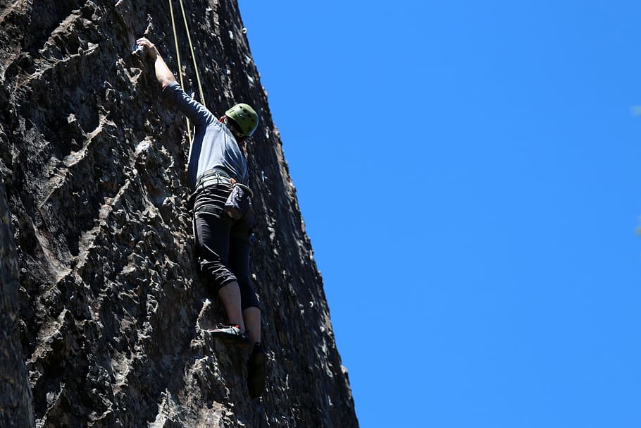 person, climbing, cliff, holding, rope, daytime, Rock Climbing, Sports, Guy, Man, Helmet