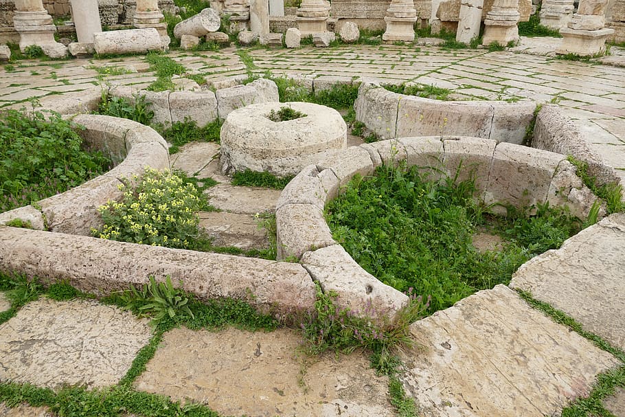 jordan, jerash, gerasa, ruin, altar, antiquity, temple, roman, archaeology, historically