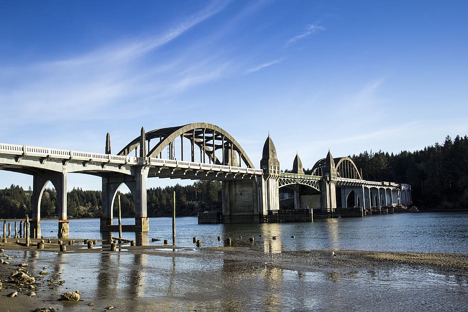 Siuslaw River Bridge, Oregon, puente de acero gris, puente, estructura construida, arquitectura, puente - estructura hecha por el hombre, agua, conexión, cielo