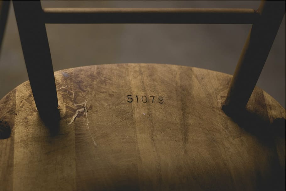 marrón, de madera, tableta, número 51079, silla, madera, taburete, números, interiores, primer plano