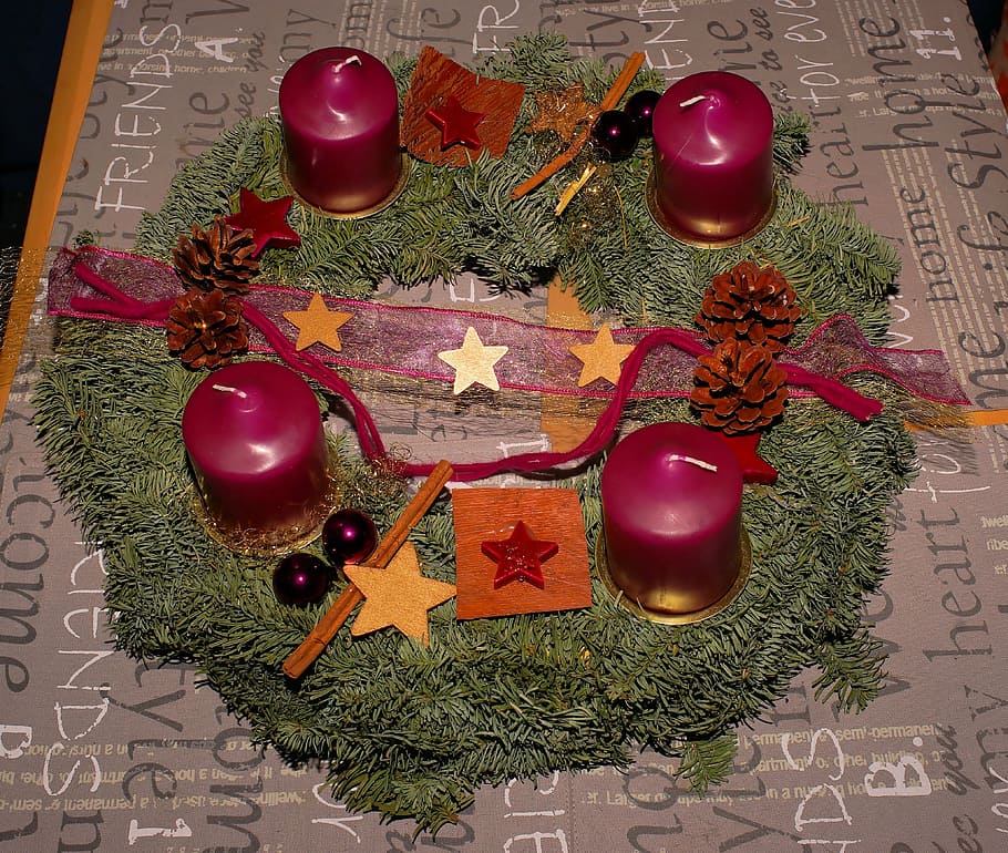 advento, coroa do advento, velas, tempo de natal, arranjo, decoração, jóias de natal, contemplativo, arranjo de advento, azevinho