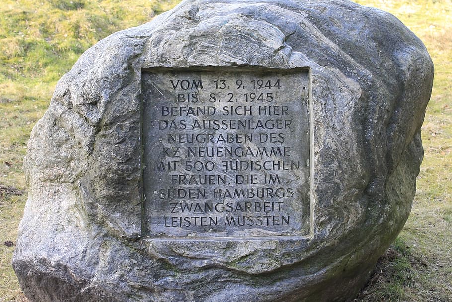 memorial plaque, persecution of jews, konzentrationslager, holocaust, shoa, hamburg, text, communication, western script, tombstone