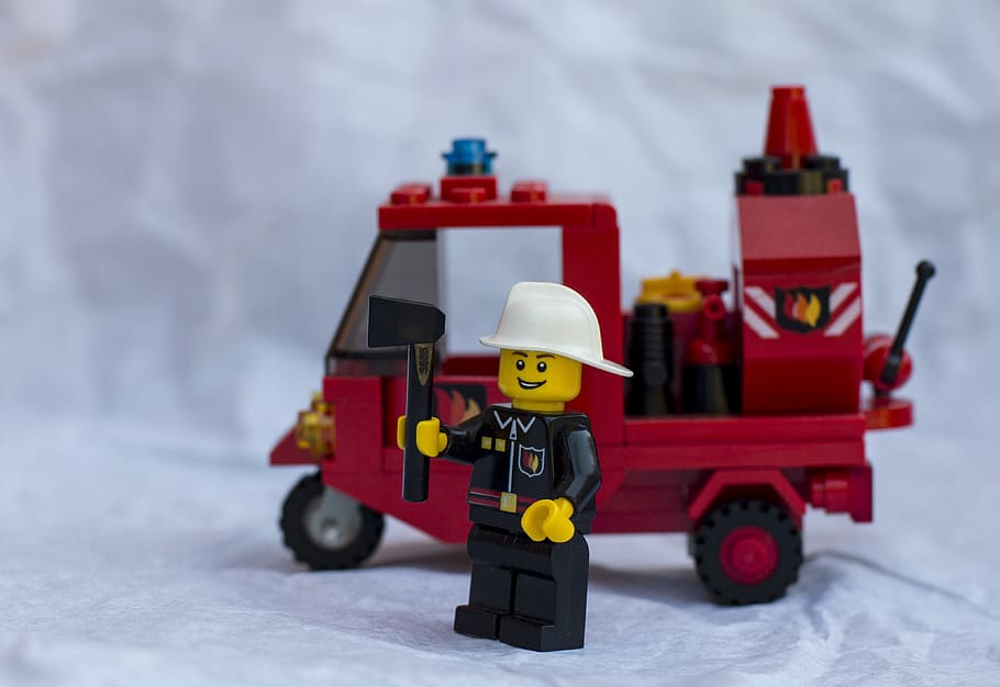 firemen, fire, firefighters, vvf, lego, axe, piaggio ape, helmet, rescue, fire hydrant