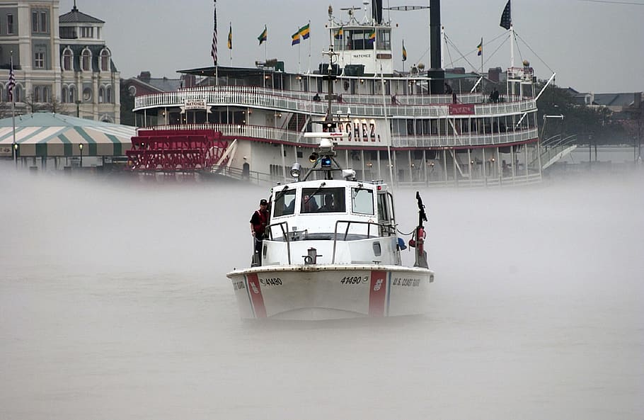 white, boat, body, water, us coast guard patrol boat, fog, mississippi river, new orleans, louisiana, usa