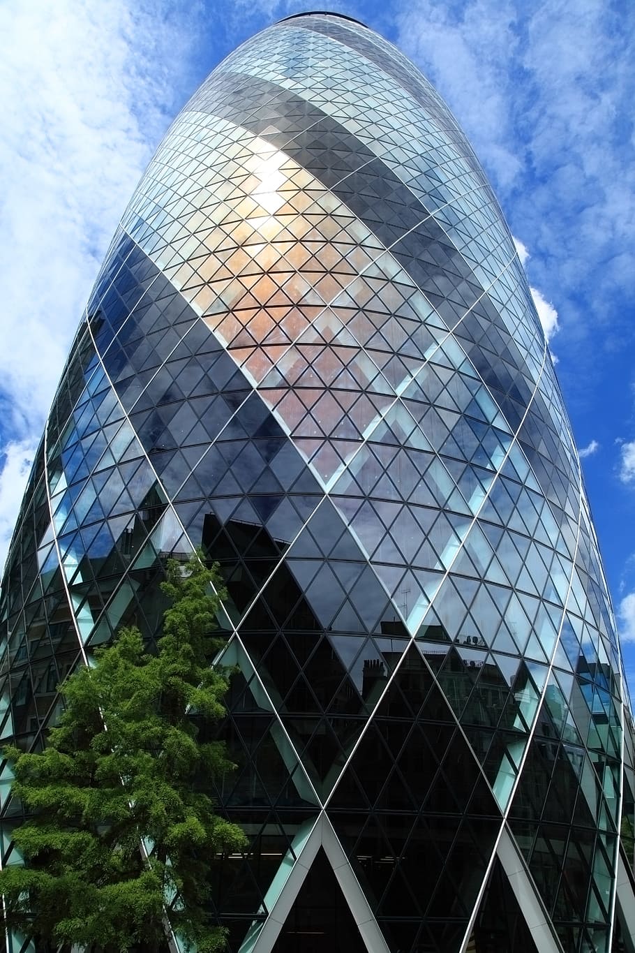 worm, eye view, building, the gherkin, london, architecture, 30 st mary axe, great britain, business, city