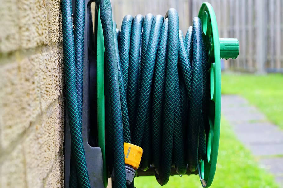 hose spool, wall, hose pipe, garden, hose, gardening, hosepipe, lawn, pipe, nozzle
