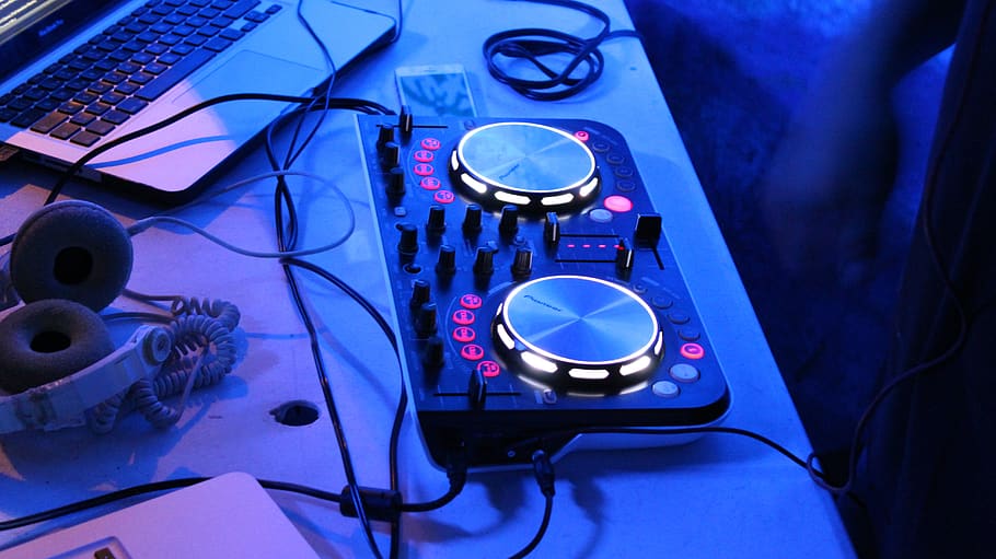 tables, electronic music, audio, dj, music, sound, electronics, controller, party, technology