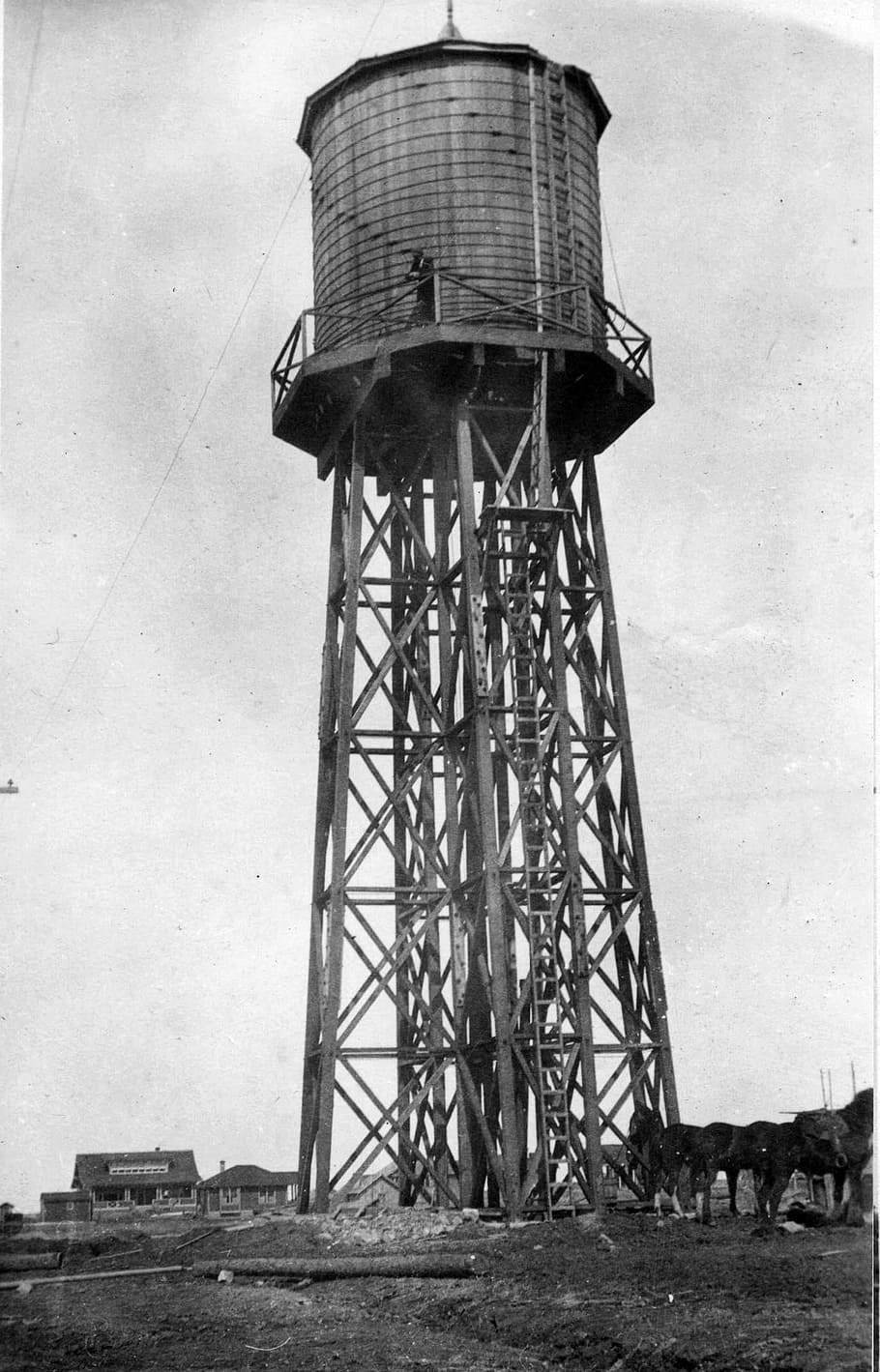 newdale id water tower, NewDale ID, Water Tower, Idaho, newdale, public domain, vintage, black And White, old, antique