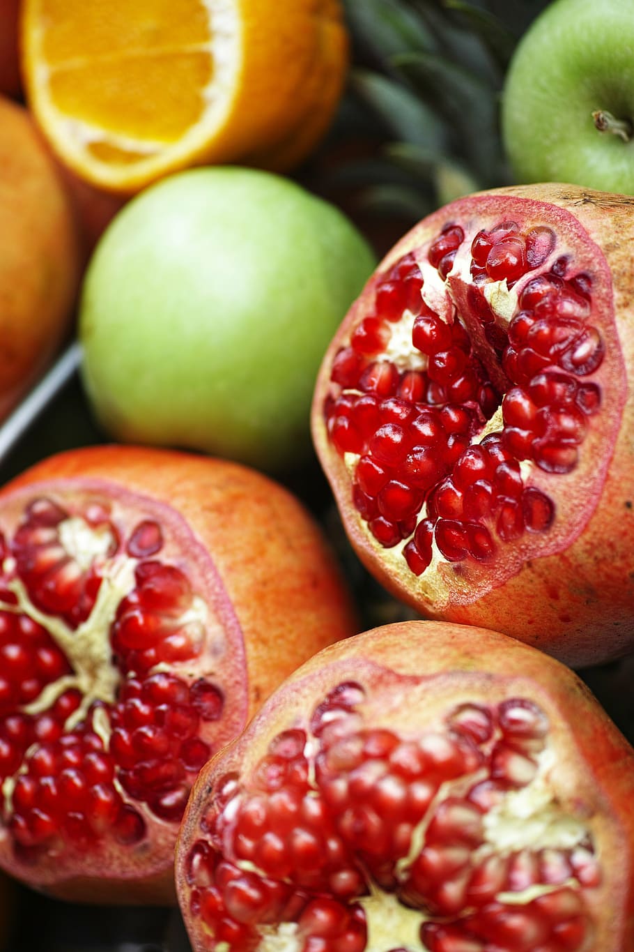 pomegranate, fruit, fresh, food, healthy lifestyle, vitamin, diet, yellow, red, ascorbic acid