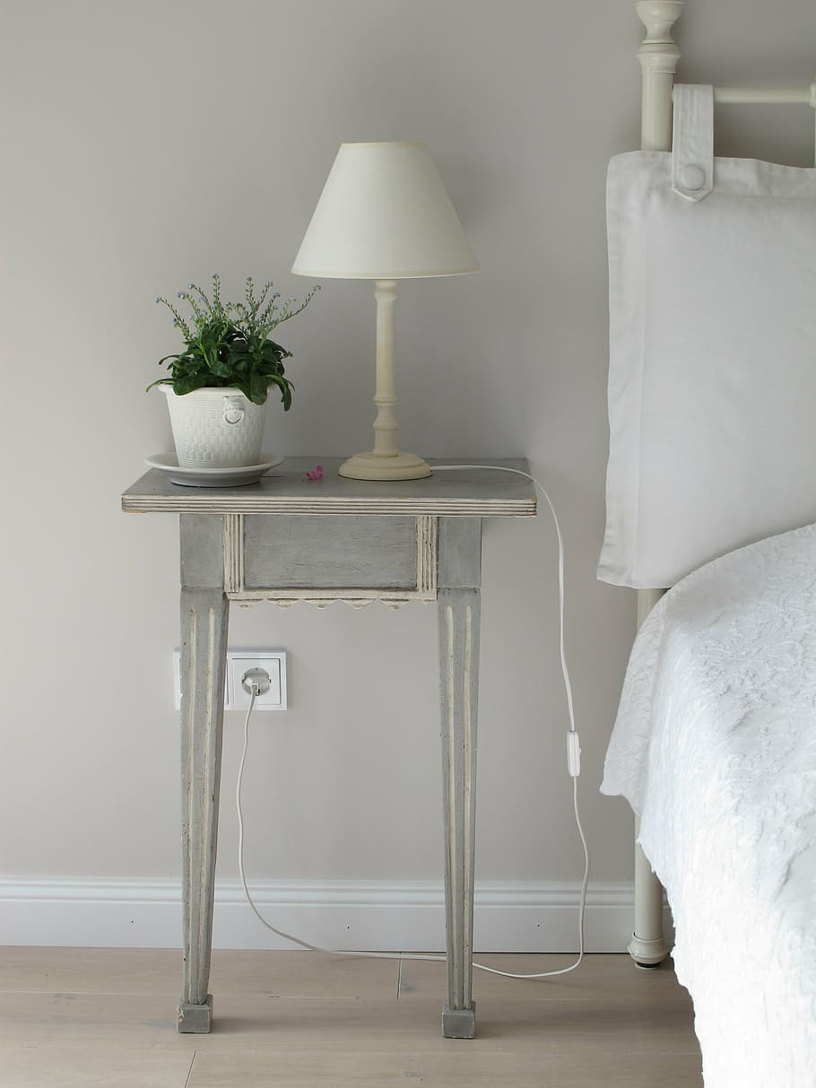 white, table lamp, pot, grey, wooden, end table, bedside, nightstand, lamp, bedroom