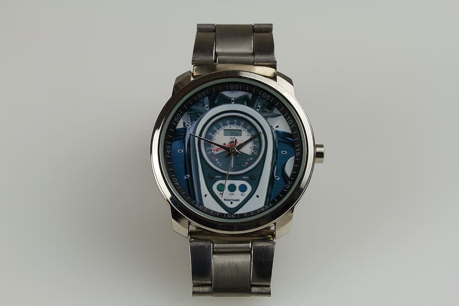 clock, wrist watch, kawasakiuhr, motorraduhr, vn900, clock face, timepiece, watches, kawasaki, time