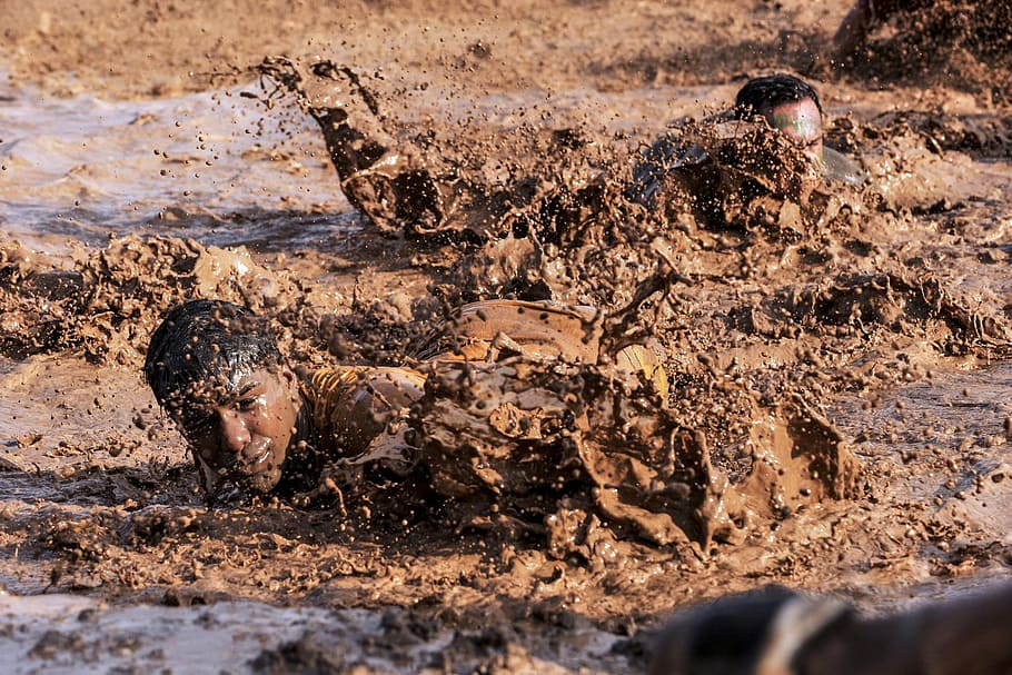 men, crawling, mud, daytime, soldiers, army, basic training, military, exercise, water