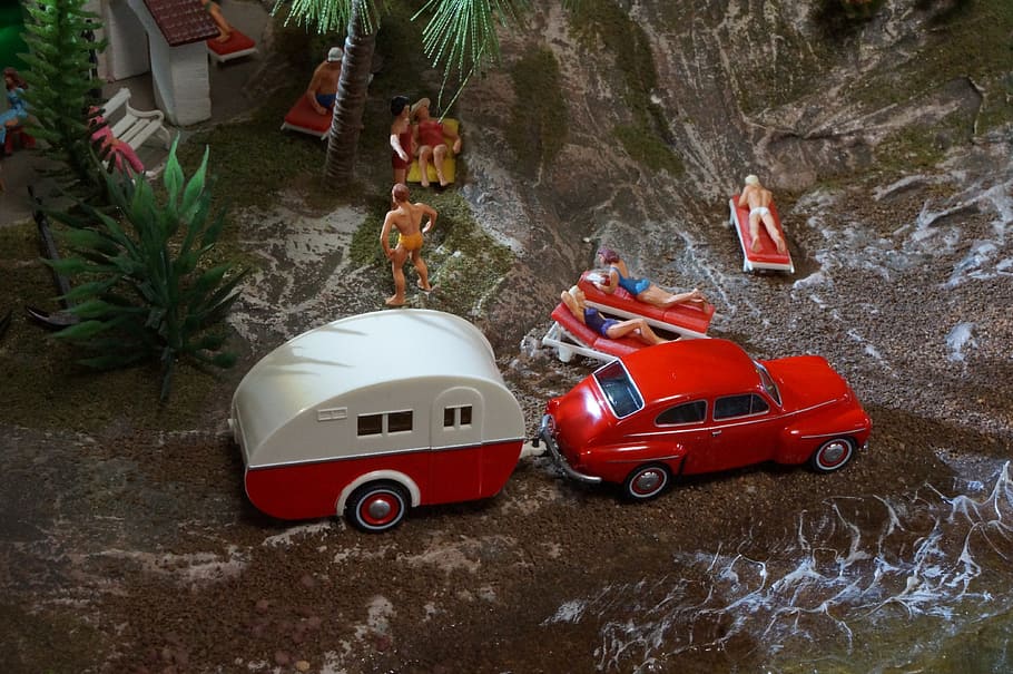 diorama, model train, model railway, model car, figures, beach, caravan, holiday, italy, car