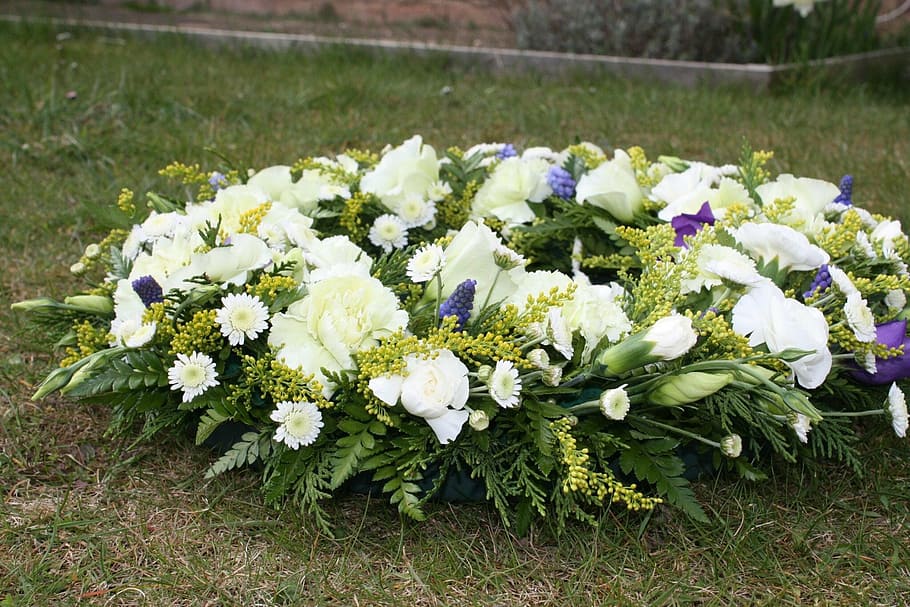 beige, petaled flowers, grassy, land, funeral flowers, wreaths of flowers, flower, funeral, burial, floral