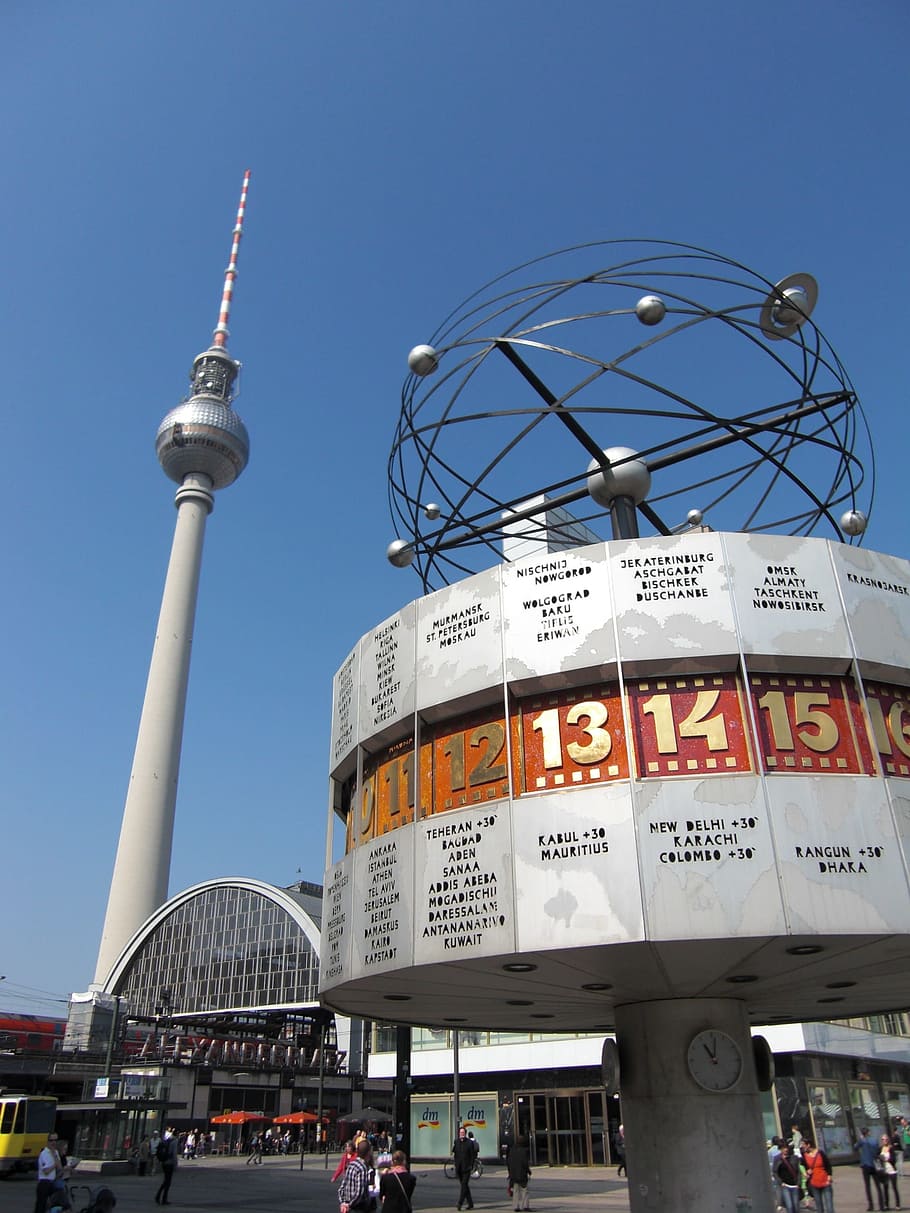 world clock, berlin, tv tower, architecture, germany, landmark, alexanderplatz, radio tower, building, clock