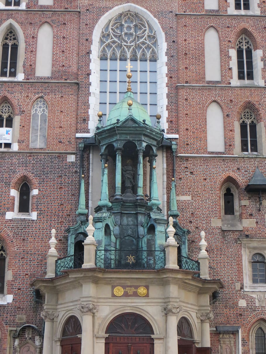 krakow, polandia, cracow, perjalanan, bersejarah, gereja, basilika st mary, basilika, eksterior bangunan, struktur yang dibangun